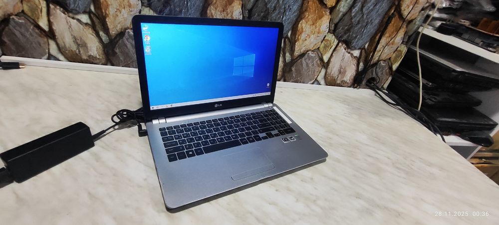Ноутбук LG core i5