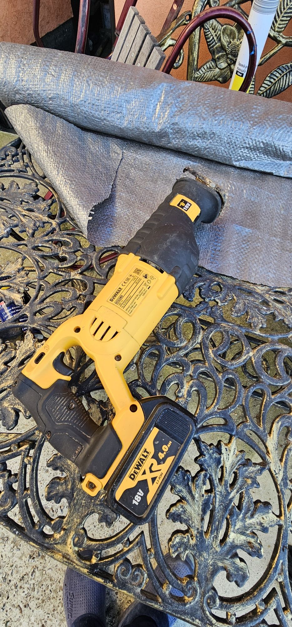 fierastrau sabie dewalt