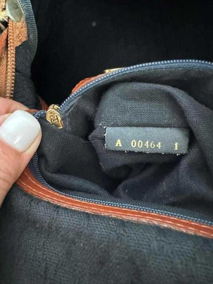 Foarte tare geanta originala Fendi