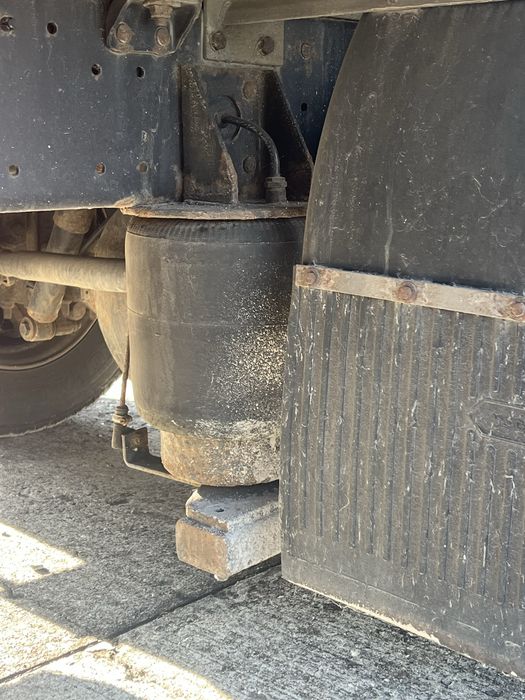 MAN 10.224 Camoinetta cu platforma si rampa!