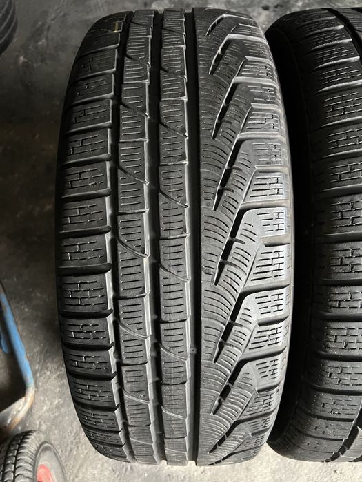 4 anvelope iarna 235/55/18 ,Pirelli!