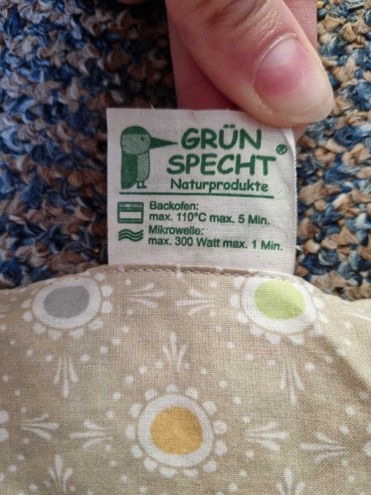 Pernuta termica anticolici cu samburi de cirese