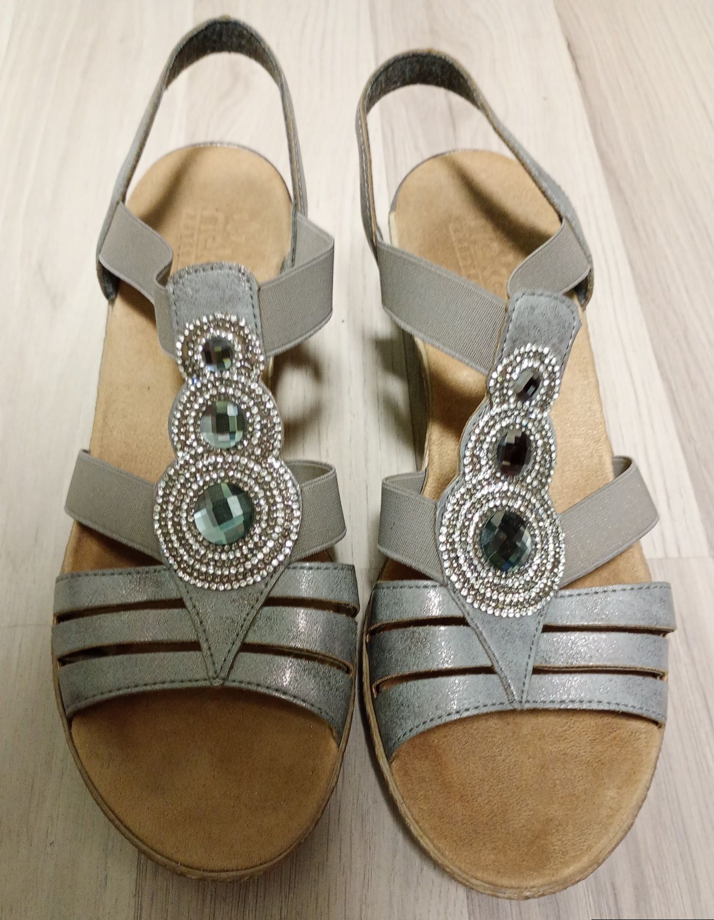 Sandale din piele