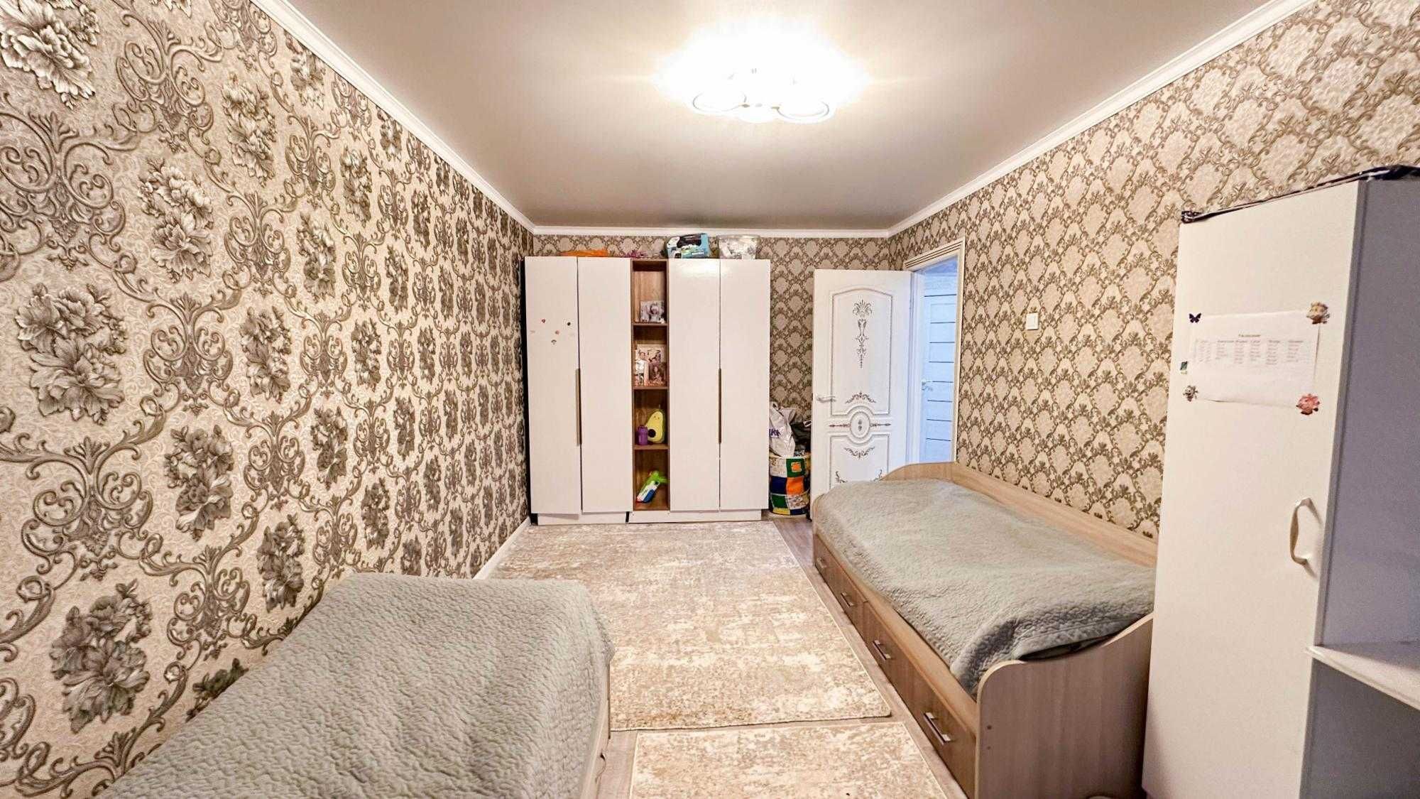 Продам 3 комнатную квартиру в мкр Центр Айман ИмпериЯ