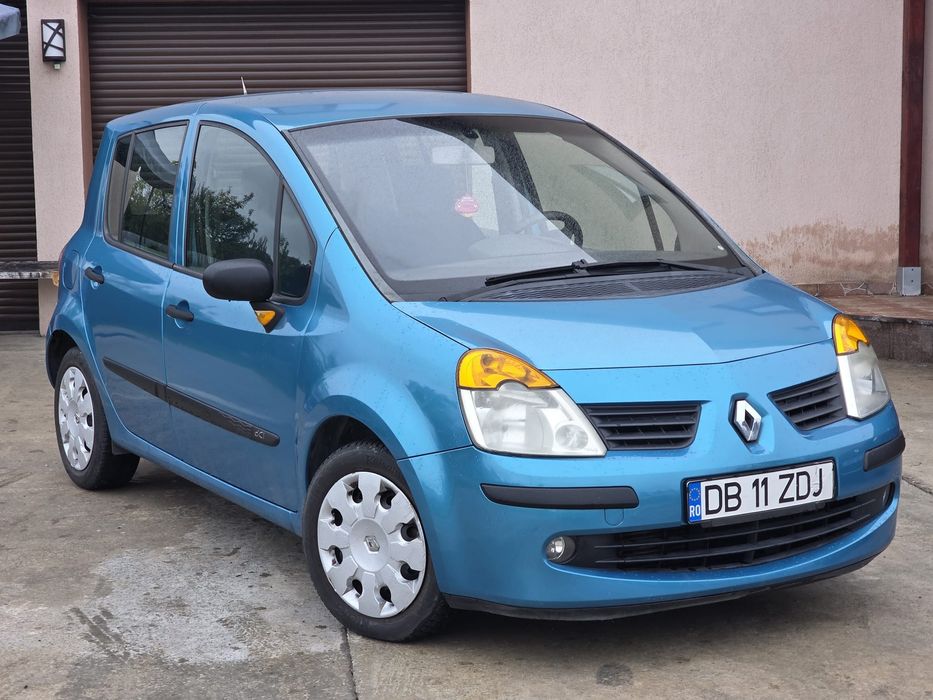 Vând Renault Modus 1.5 dci -90 cp