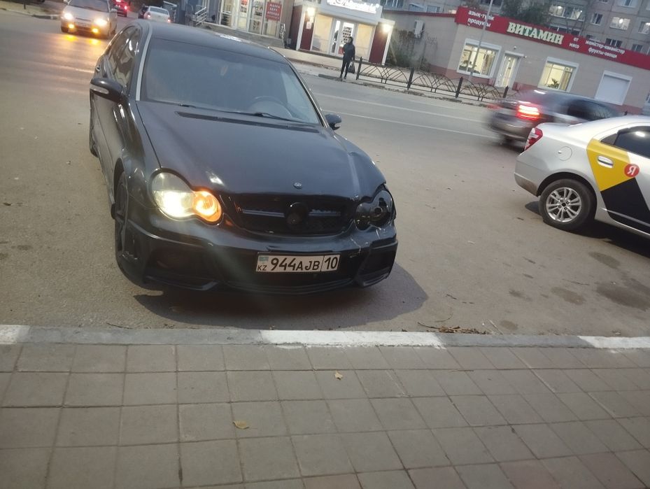 Продам mercedes w 203.