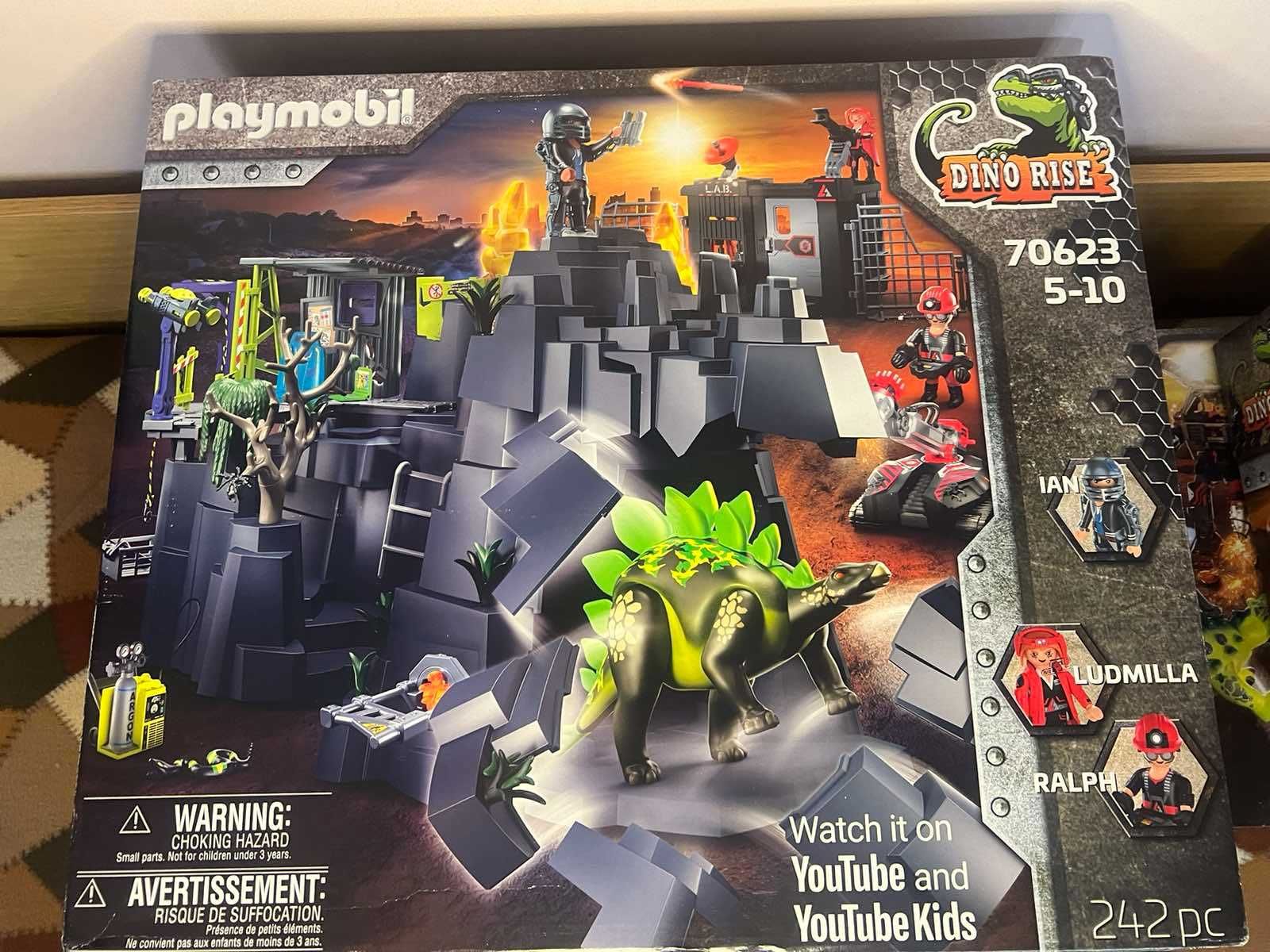Playmobil Dino Rise - Скалата на Дино + Сайчания: Нашествие на робот