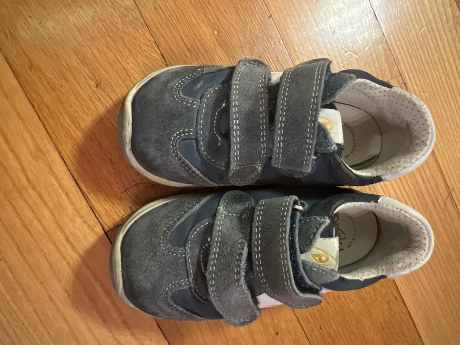 Детски обувки adidas и primigi 25 номер