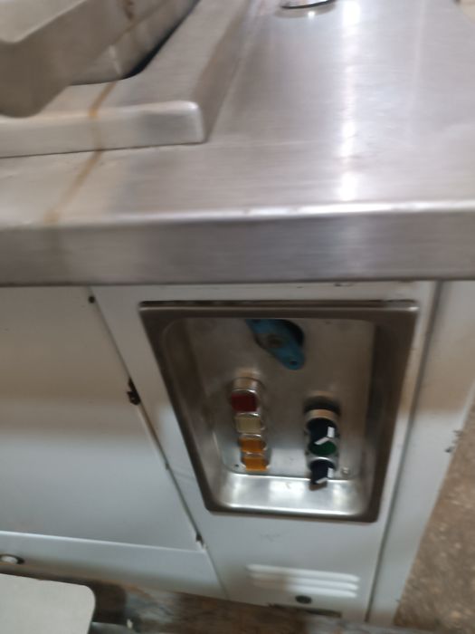 Nagema qizon suv va sut istish