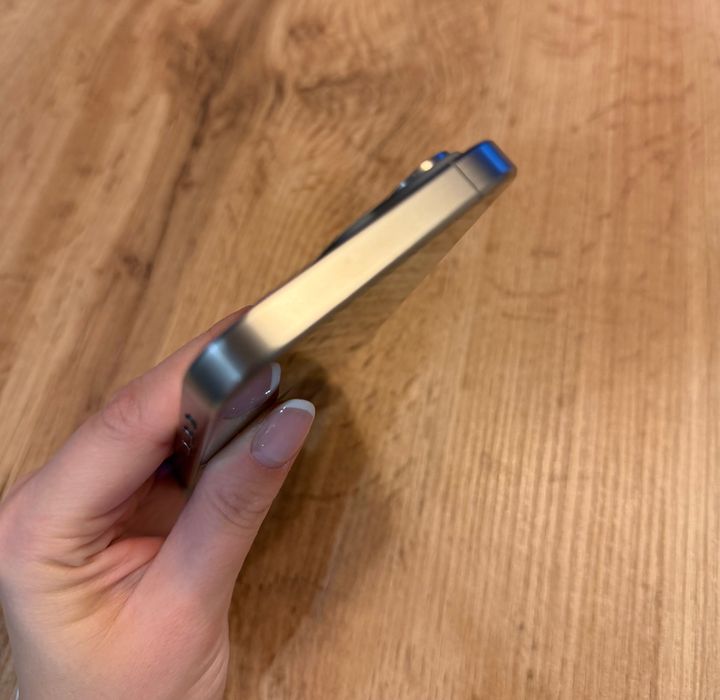 iPhone 15 Pro 128GB – Natural Titanium