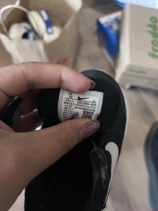 Маратонки Nike revolution