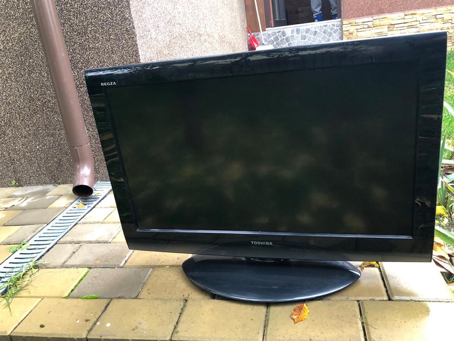 Televizor Toshiba diagonala 81 cm