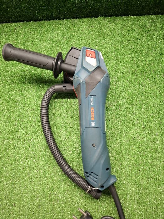 Ъглошлайф за плочки с прахоулавяне Bosch GCT - 115