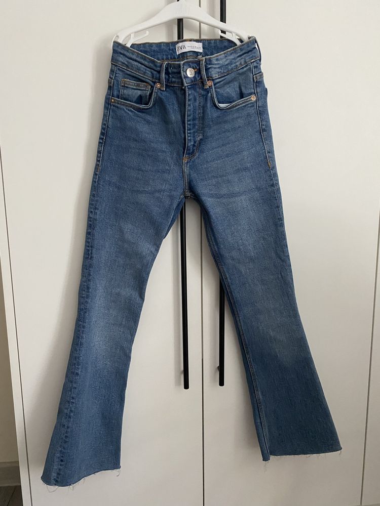 Дрехи Zara, Mango, Bershka