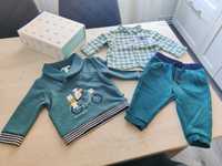 Set haine bebe Okaidi 9-12 luni: hanorac, cămașă și pantalon