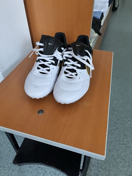Ghete de fotbal Nike Premier lll, White, Black, Gold, Marimea 42