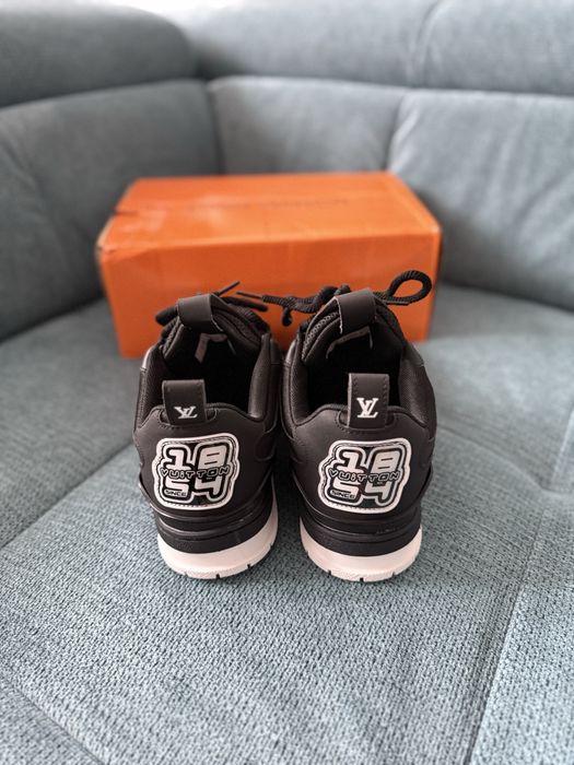 LV Skates marimea 45