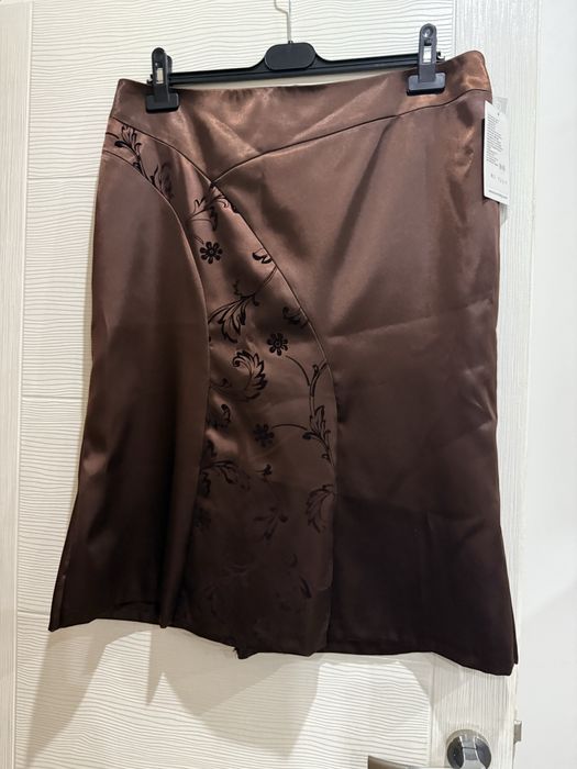 Сатенени поли чисто нови