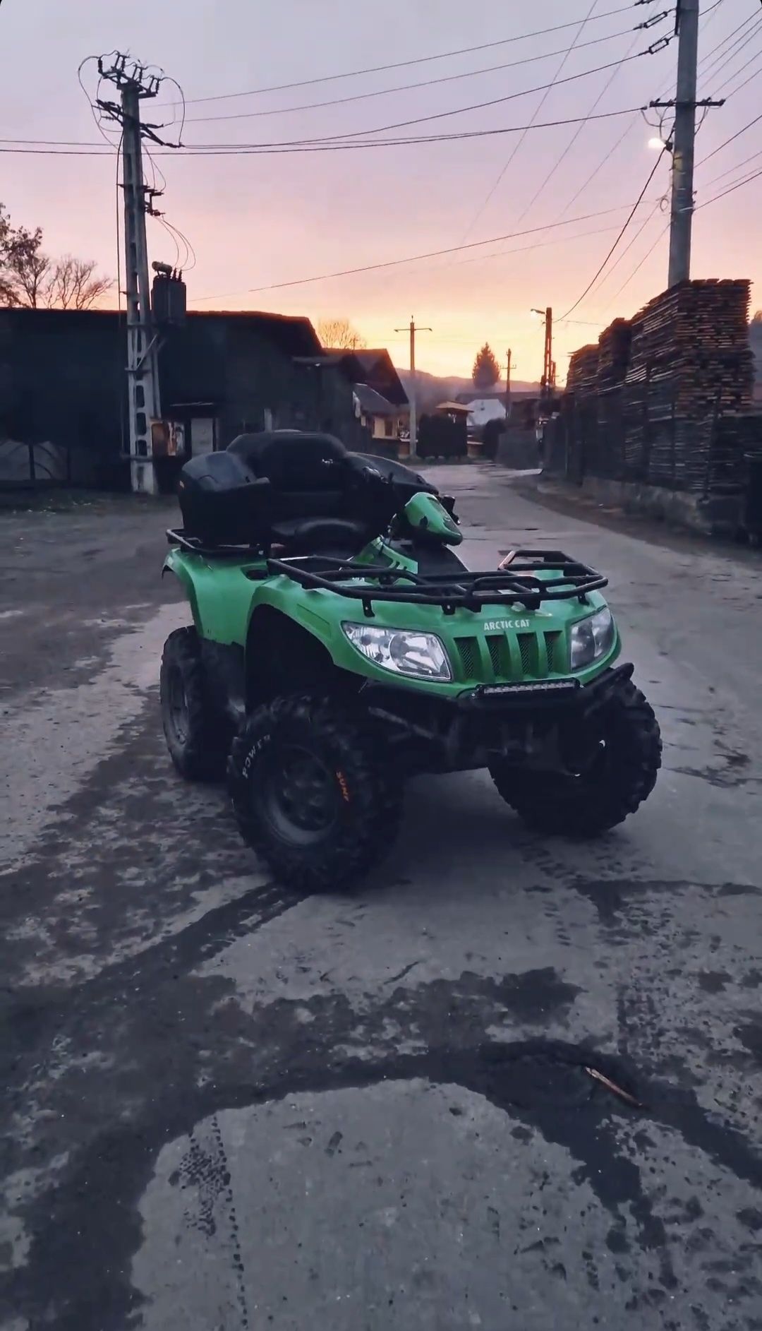 Vând atv arctic cat 400