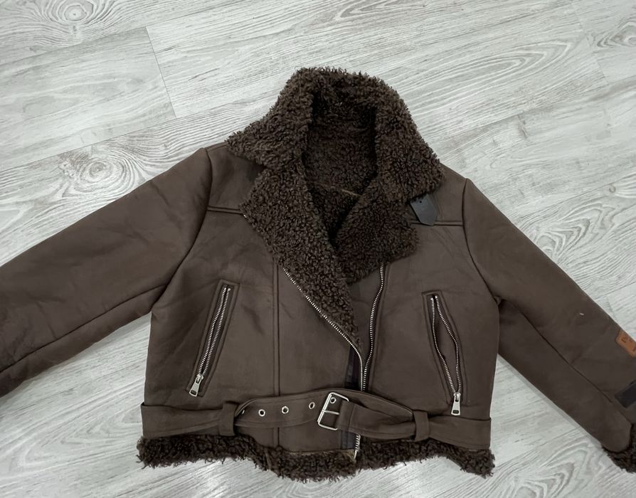 Продам дубленку женскую в хорошем состояний