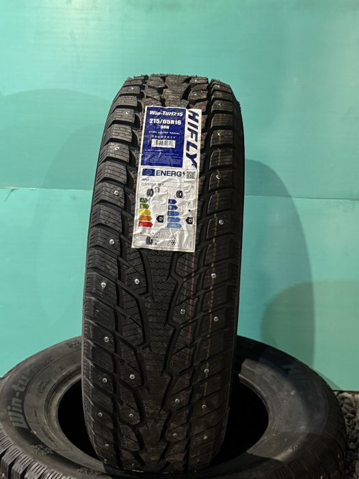 Шины 215/65 R16 Hifly новые с шипами