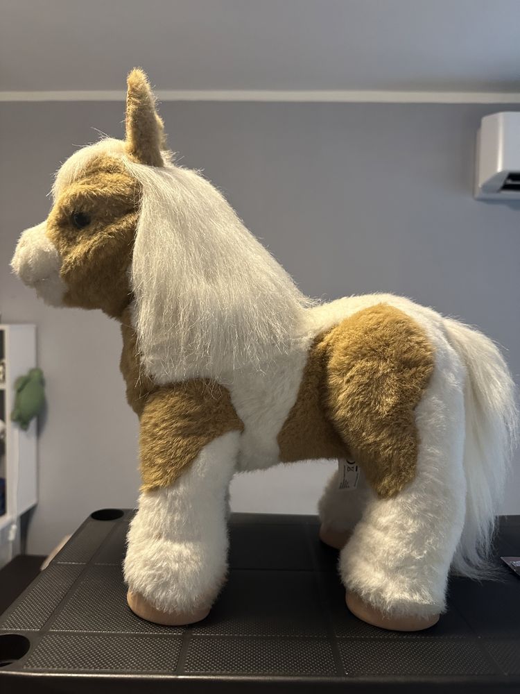 Интерактивно пони Furreal friends baby butterscotch
