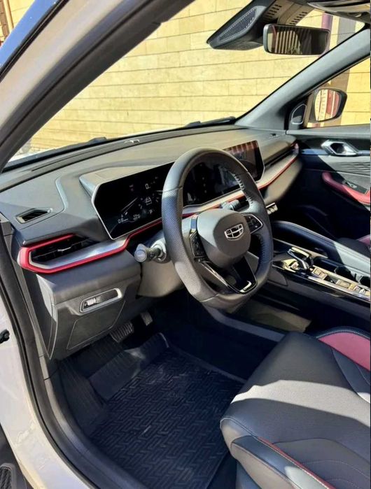 Geely Coolray Flagship