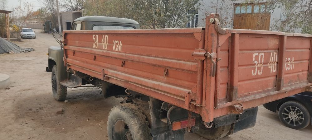 Gaz 53 sotiladi kelishamiz.     10ming km yurgan