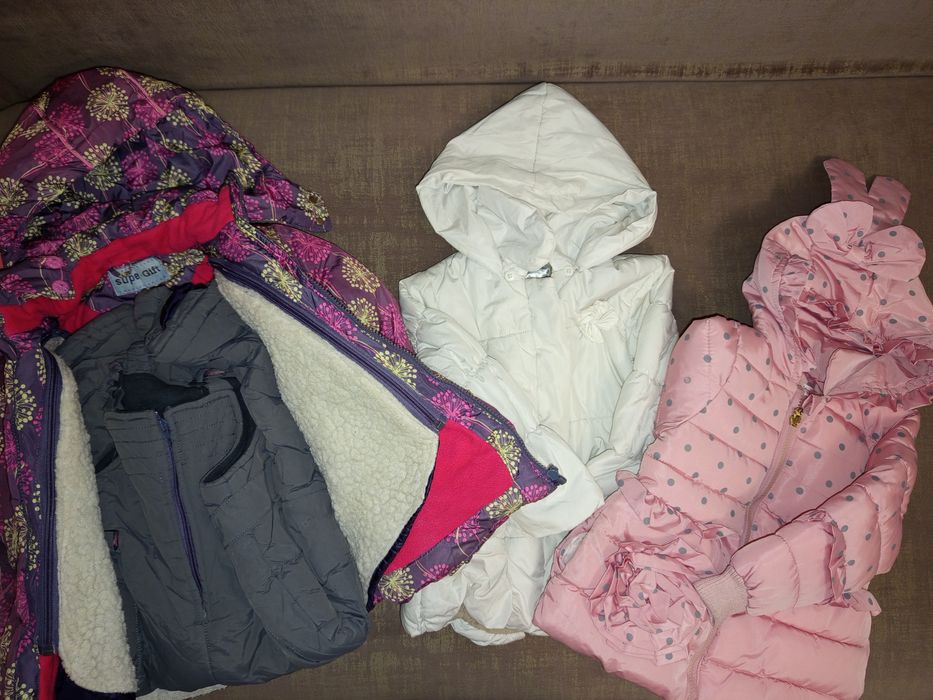 Куртки на девочку 3-7лет