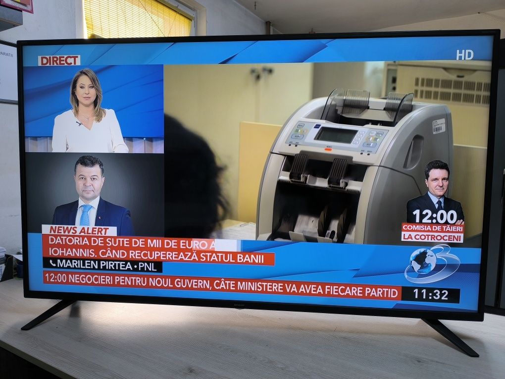 Televizor Tv led Smart 4K Uhd Sharp 139cm ,YouTube,Netflix ,telecomand