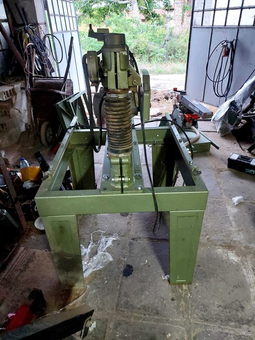 радиална пендула Dewalt 1600
