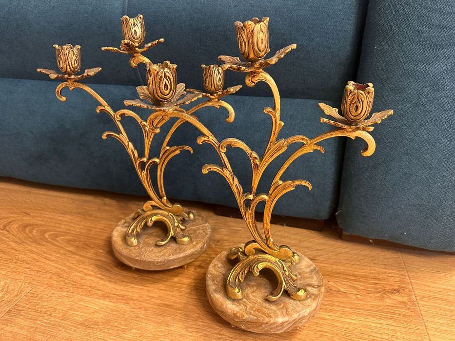 Sfeșnice din bronz și marmura