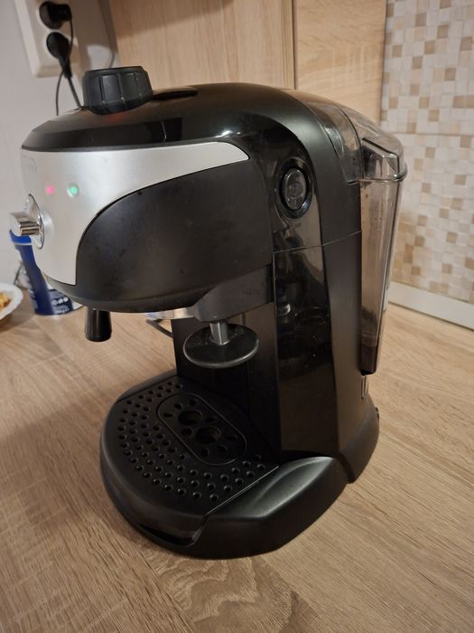 Espressor manual Delonghi