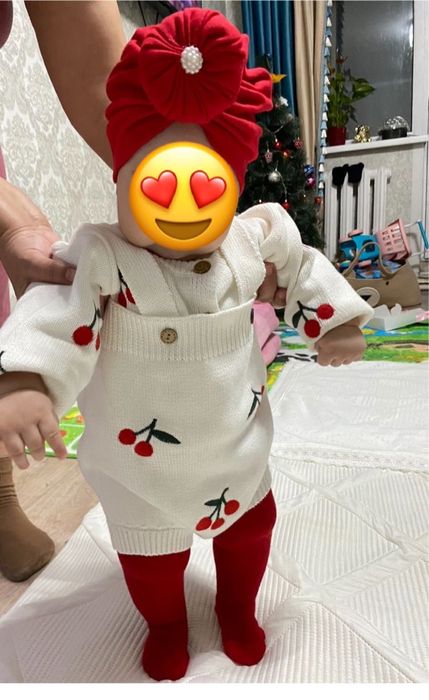 Продам вязанный костюм кардиган с комбезом