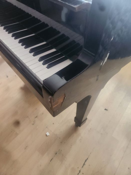 Петроф роял кабинетен роял