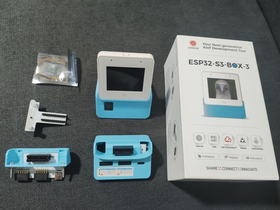 ESP32-S3-BOX-3 cu touchscreen + cutie originală