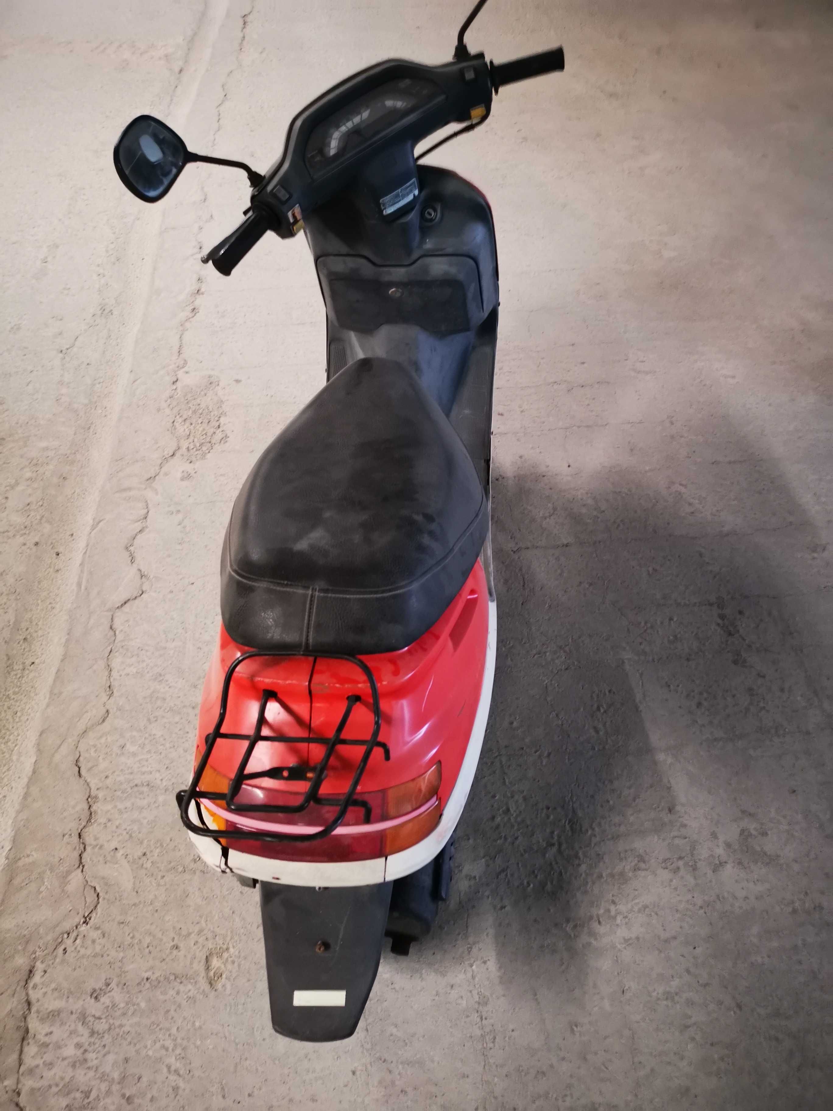 Продавам Хонда такт цял за части. Honda tact 50