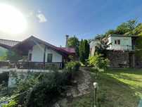 Cabana de inchiriat Valea Budului, 8 Km de Bacau, 300 eur/zi
