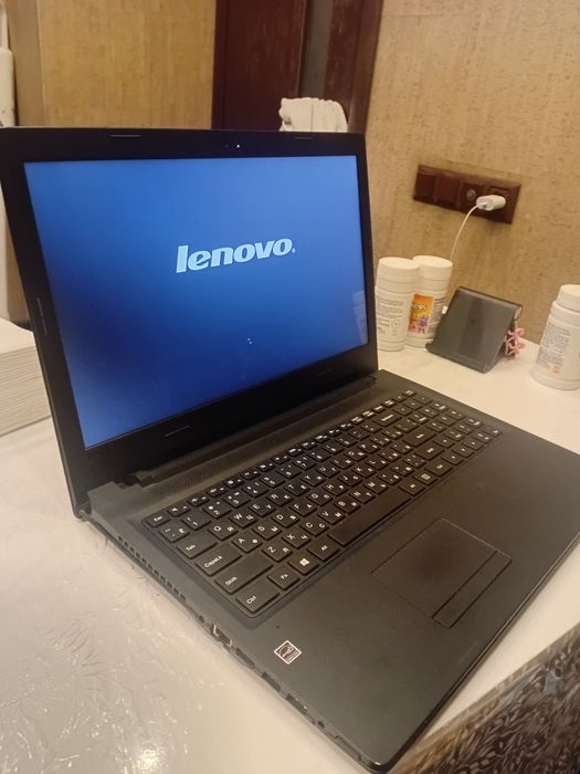 Lenovo В рабочем состояние.