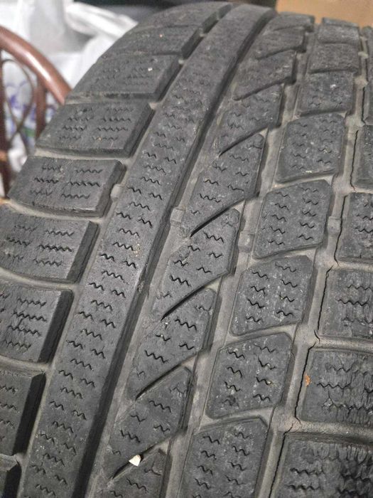Зимни гуми с джанти и тасове Hankook 205 55 R16 - 4 броя