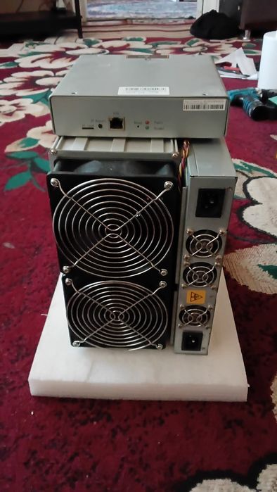Asic  ANTMINER  T17_42th   две платы перепаять или продам на запчасти