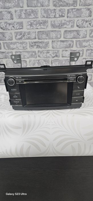 Sandero, rav 4, prado 150