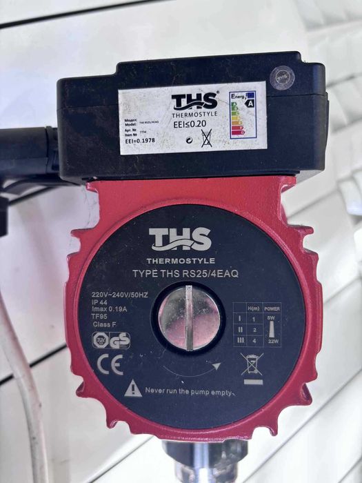 Помпа THS RS25/4EAQ за камина