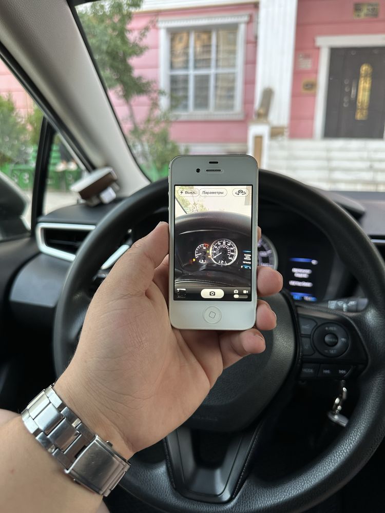 Iphone 4 сатылады