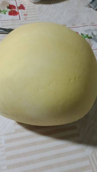 Disponibil  Brînză cu Cheag