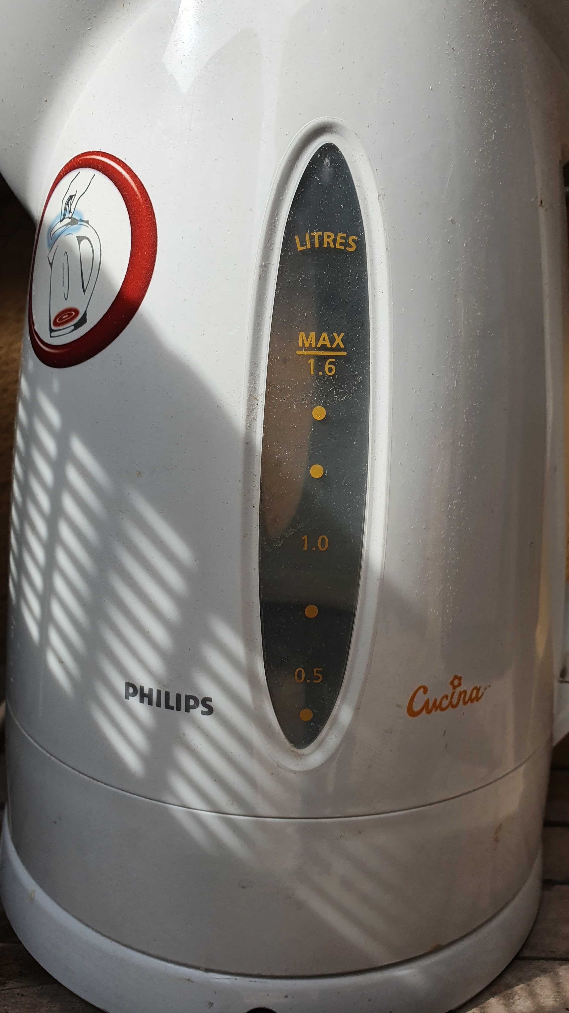 Fierbator apa Philips Cucina 1,6 litri, 2000-2400 W, defect