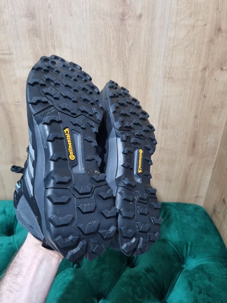Ghete adidas terrex
