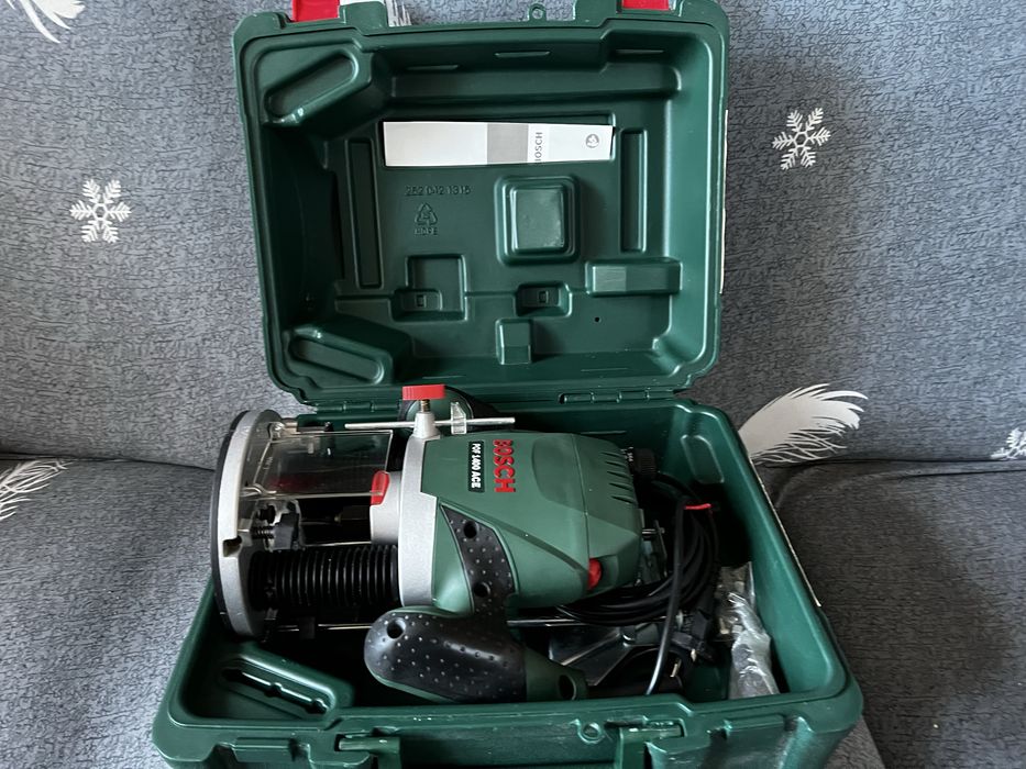 Оберфреза Bosch POF 1400 ACE, 1400 W, 6 - 8 мм, с куфар