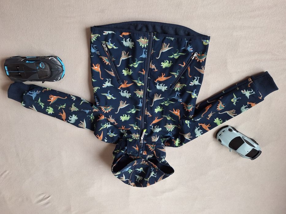 Нови връхни дрехи размер 116 (5-6 години)