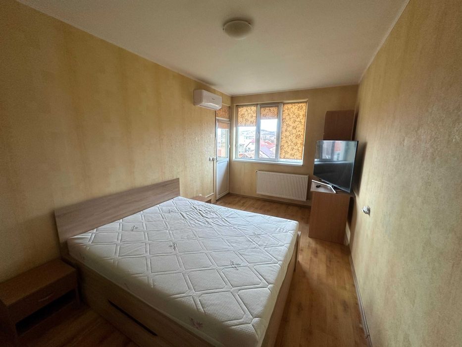 Închiriez Garsoniera